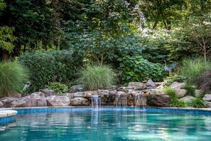 Outdoor pool, a heated pool