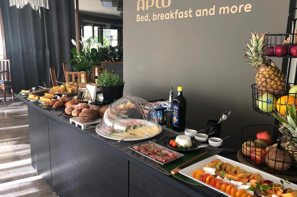 HOTEL APLO - BREAKFAST EXPERIENCE