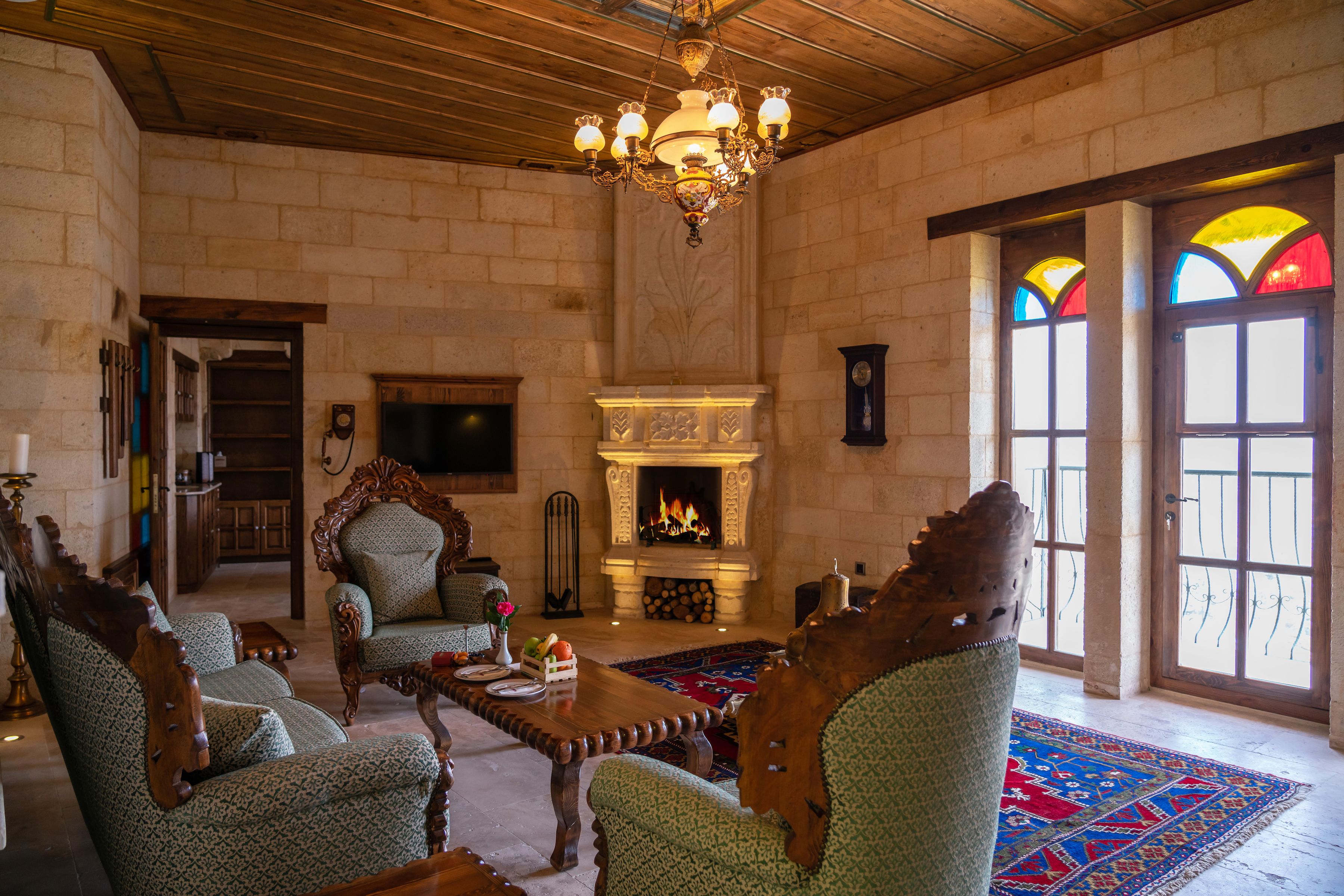 palatial cappadocian mansion | living area | led tv, ipod dock