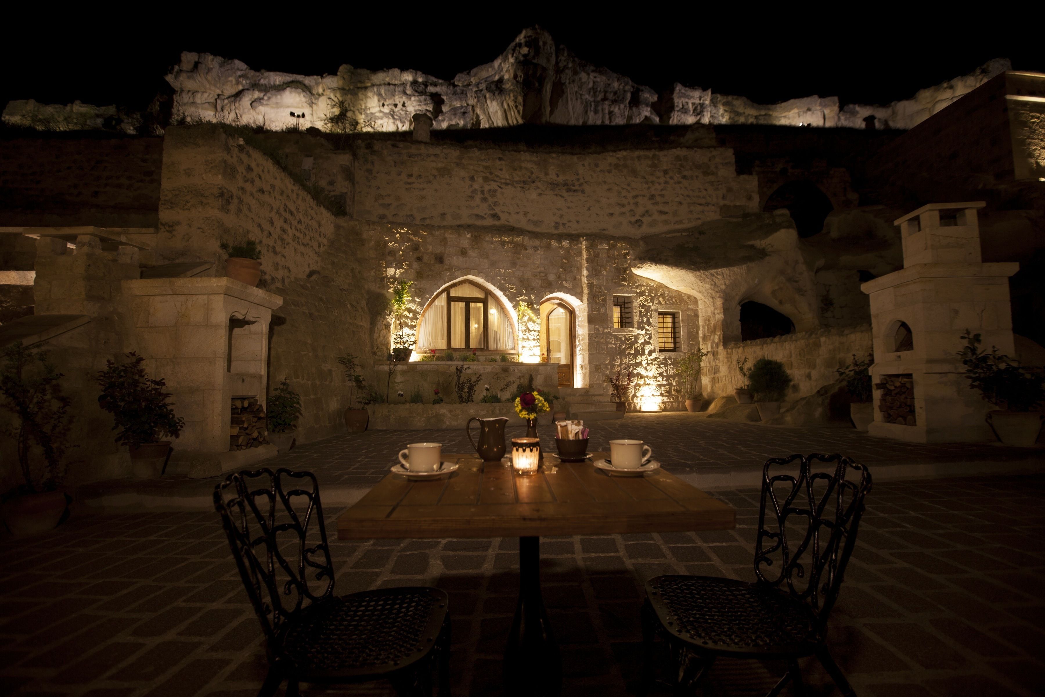 glorious cave suite | terrace/patio