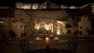 Glorious Cave Suite | Terrasse/Patio