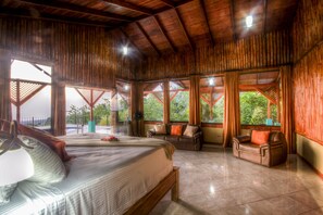 Villa, 3 Bedrooms with Pool  | Ropa de cama de alta calidad y caja de seguridad en la habitación 