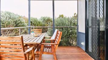 2 Bedroom Seaside Cabin | Terrace/patio