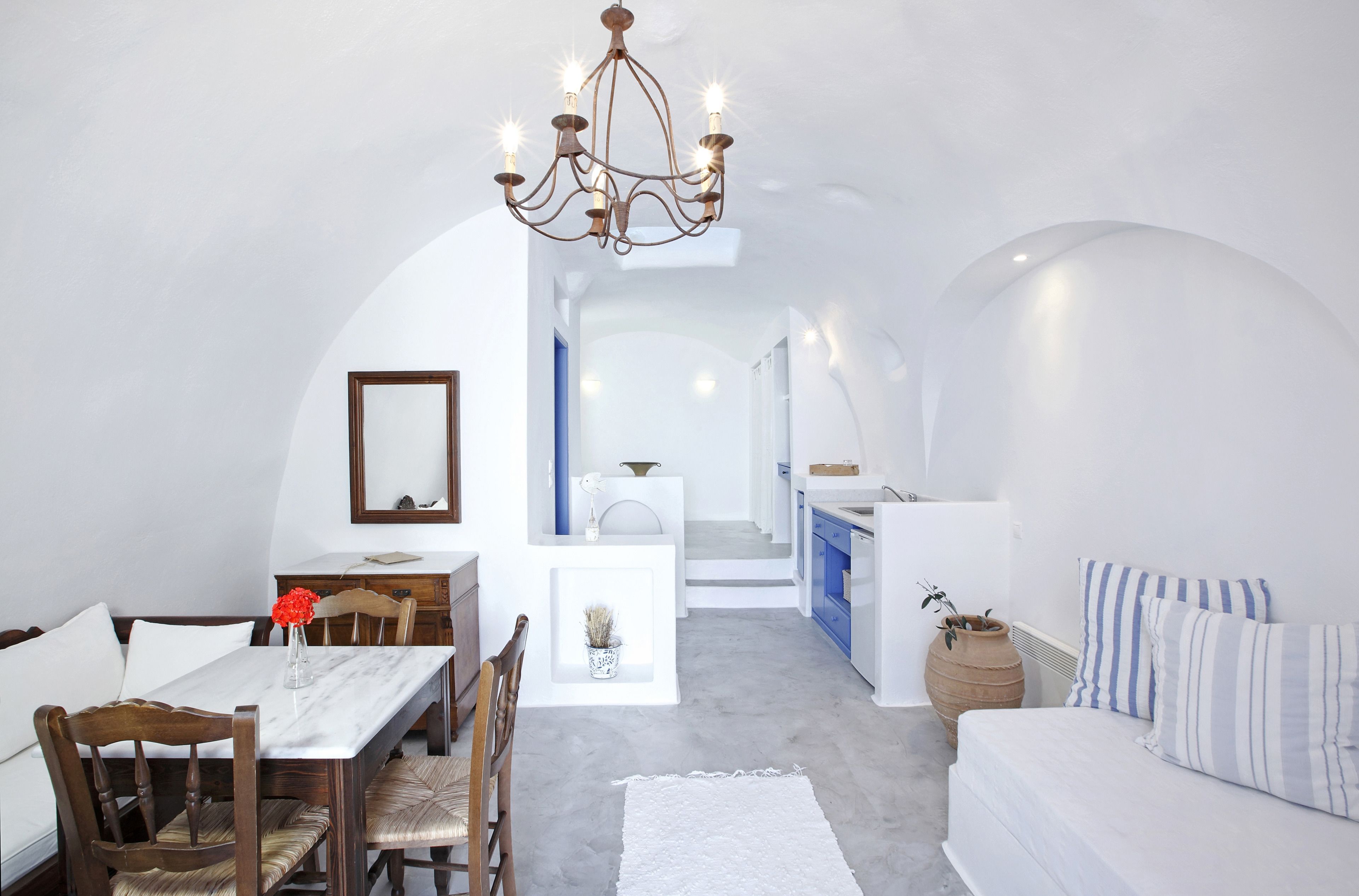 superior room (1-3 persons) | 2 bedrooms, minibar, in-room safe, blackout curtains