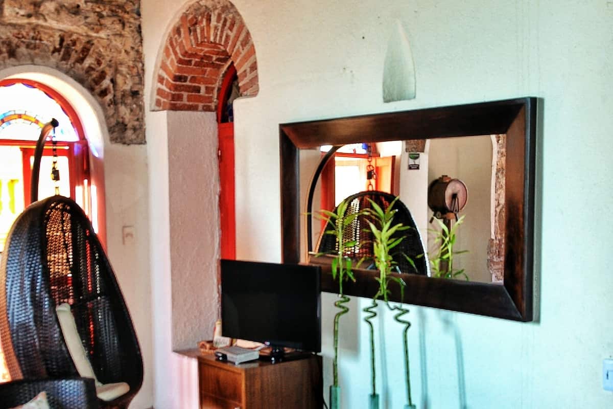 Minibar, in-room safe, rollaway beds, free WiFi