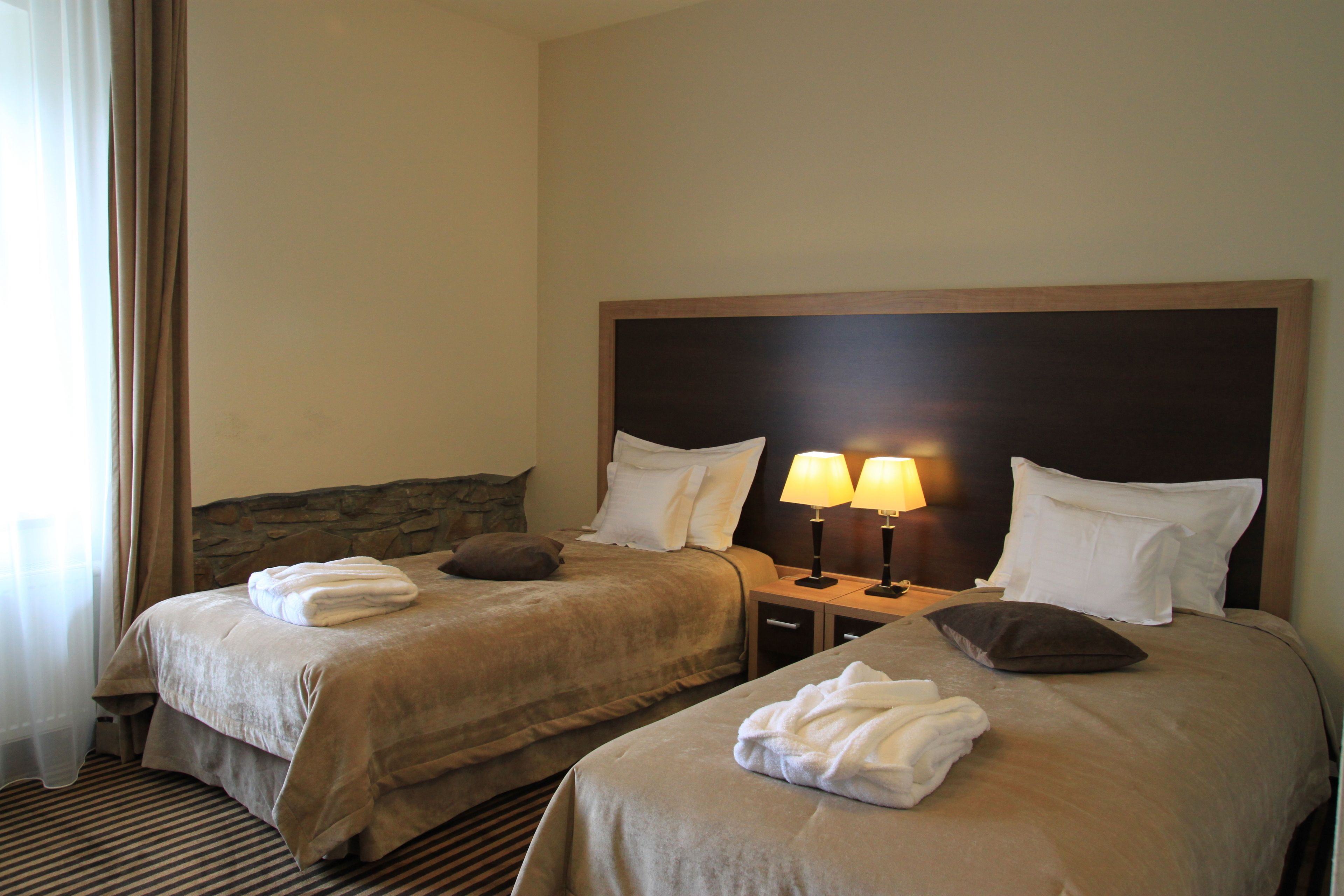 1 bedroom, down duvets, individually decorated, desk