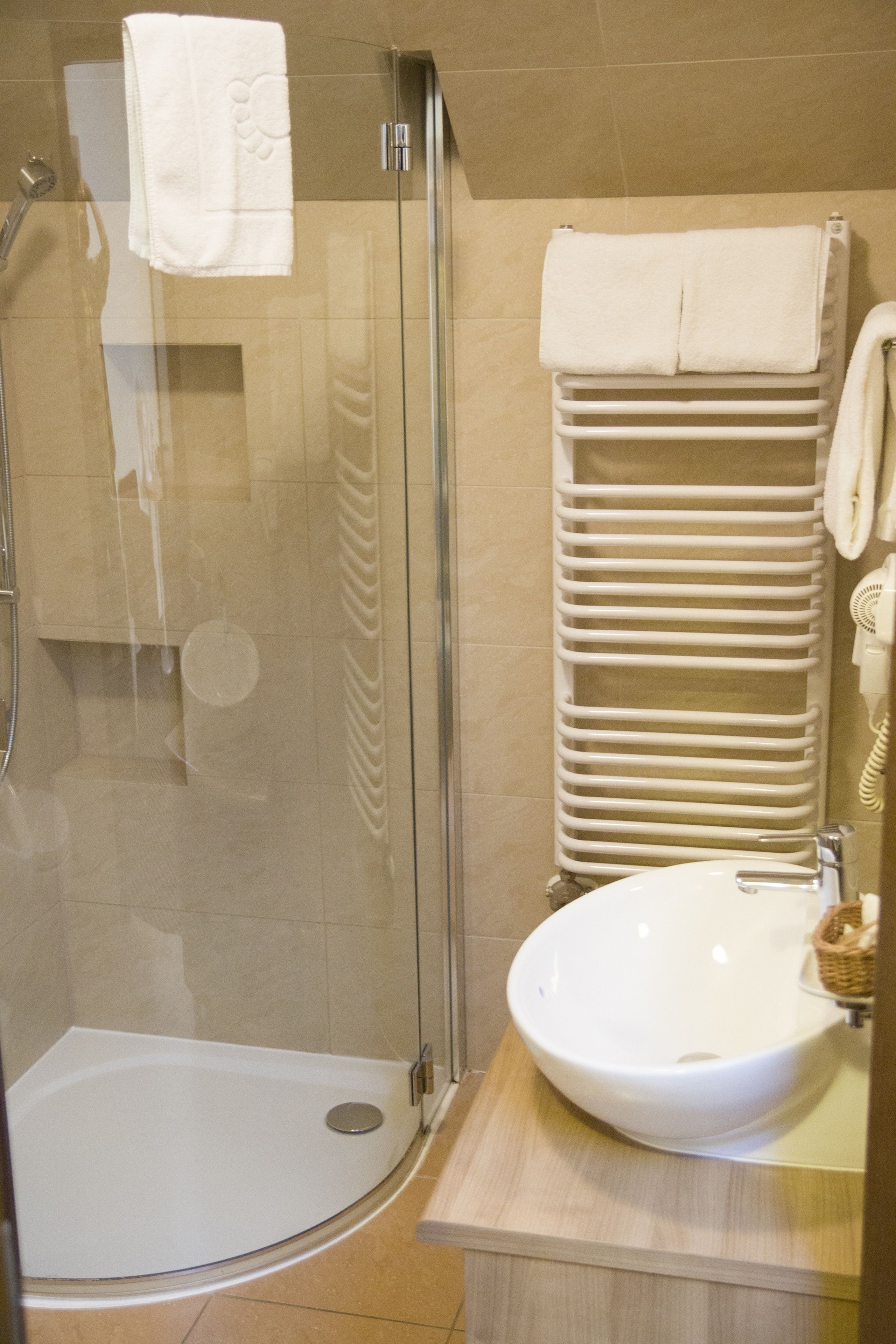 comfort studio | bathroom | shower, free toiletries, hair dryer, bathrobes