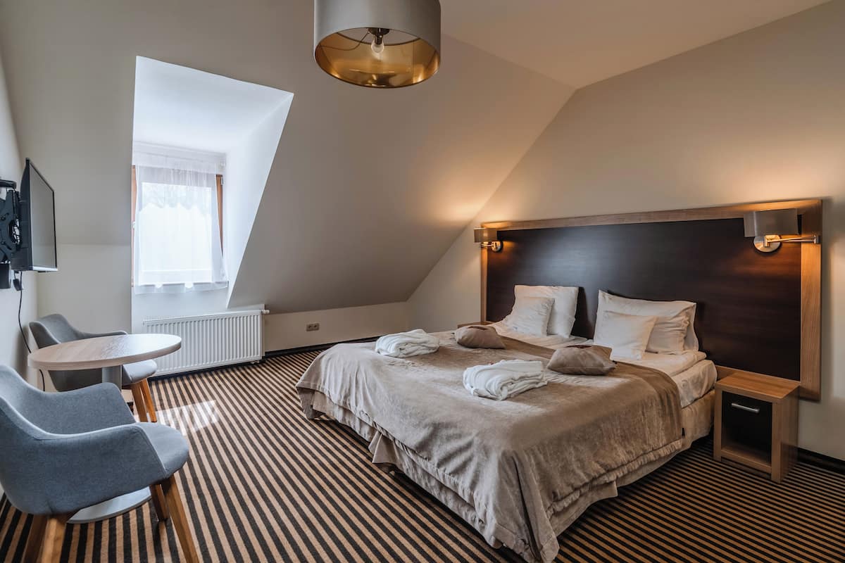 Chambre Confort double | Vue sur le jardin