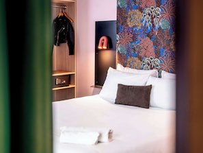 Premium bedding, in-room safe, individually furnished, desk