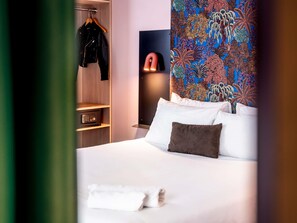 Premium bedding, in-room safe, individually furnished, desk