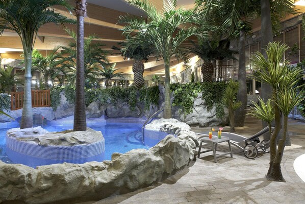 Indoor pool - Hotel Warszawianka (Serock)