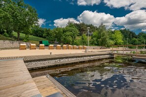 Bãi biển riêng, thuyền buồm, câu cá 