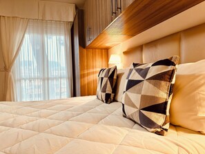 雙人房 | 高級寢具、羽絨被、記憶床墊、客房內保險箱