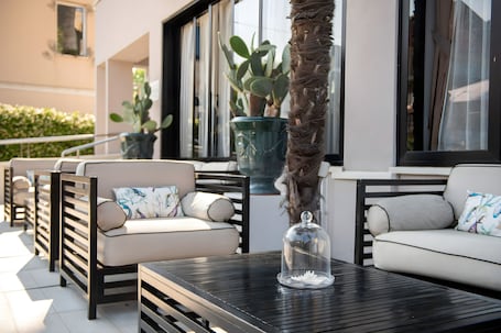 Garden. Hotel Miramare