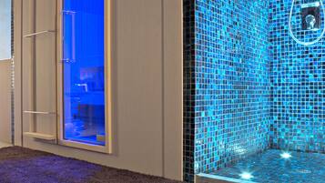 Sauna seca, banheira de hidromassagem, banho turco/hammam