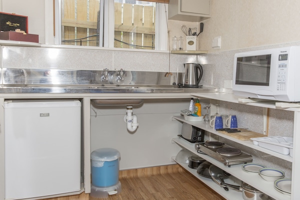 Studio, Accessible | 2 bedrooms, individually decorated, individually furnished