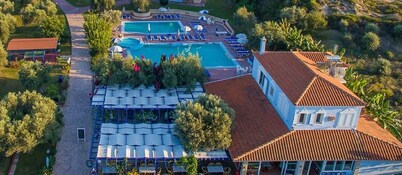 Filoxenia Hotel Apartments