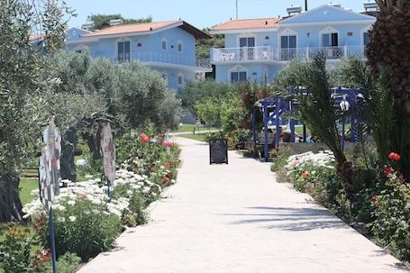 Filoxenia Hotel Apartments - view 3