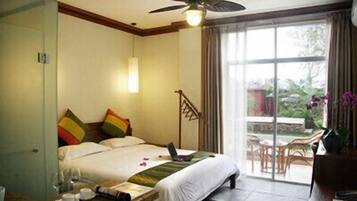 Premium bedding, desk, blackout drapes, iron/ironing board