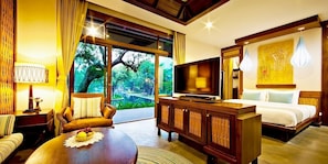 Deluxe Villa, Pool Access | 1 bedroom, minibar, in-room safe, desk