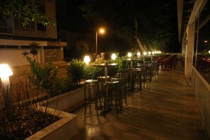 Terrace/patio - Altius Boutique Hotel (Nicosia)