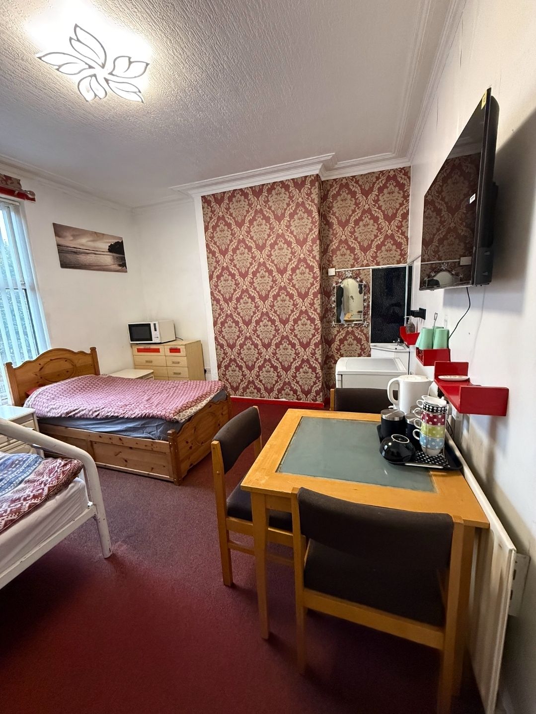 Suite, bany compartit (Room 6)