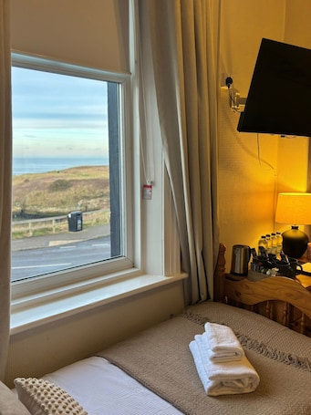 Suite, Ensuite (Sleeps 4) | 1 bedroom