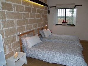 Premium bedding, soundproofing, iron/ironing board, free WiFi - Masseria La Torre (Corigliano D'Otranto)