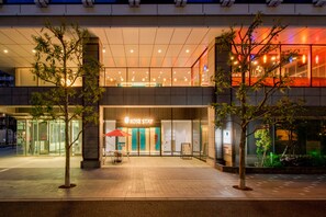 واجهة المنشأة