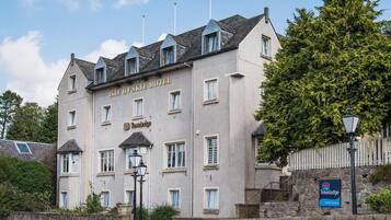 المنشأة من الخارج