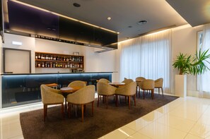 Bar (en el alojamiento)