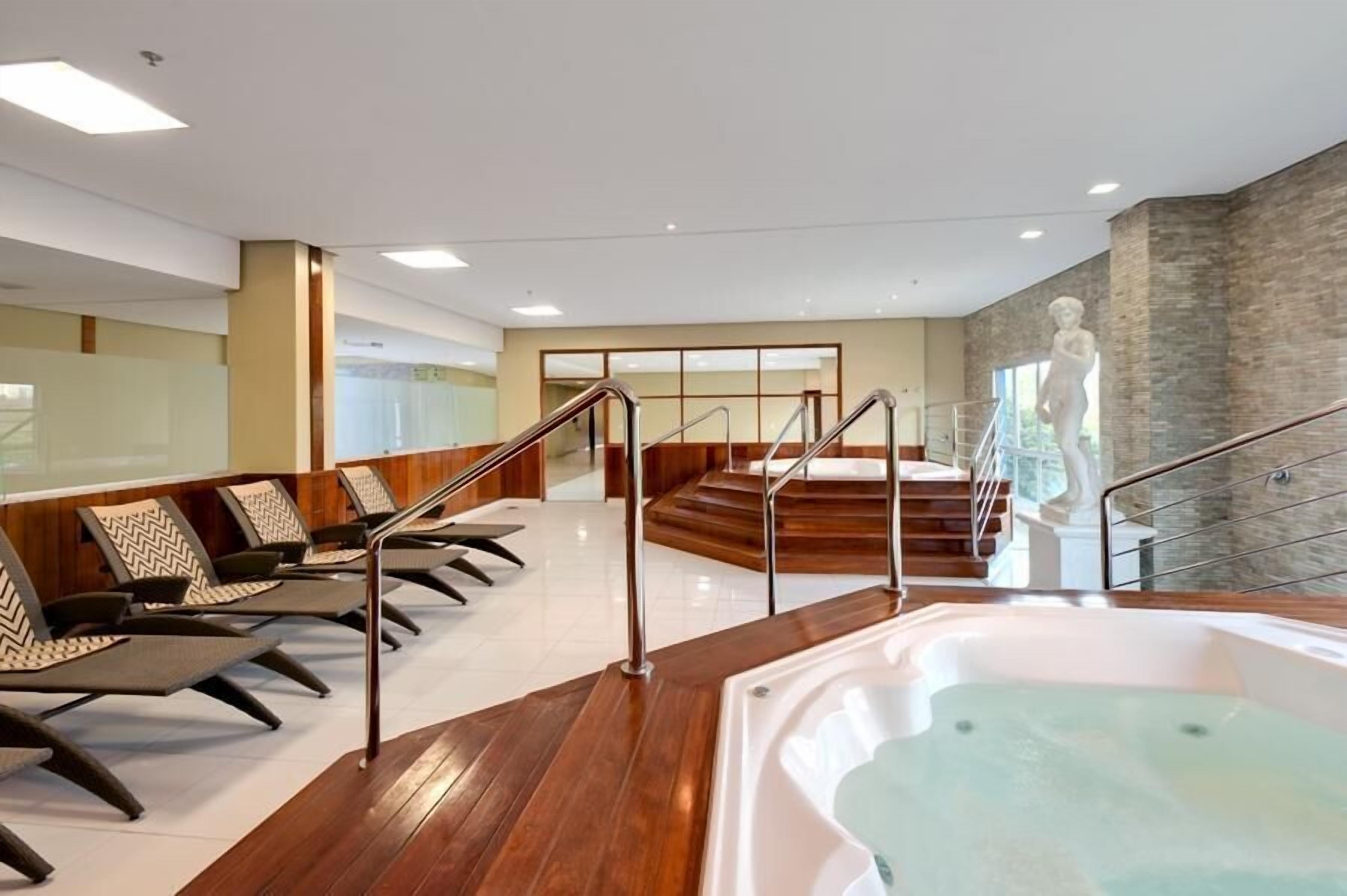 Bain à remous intérieur