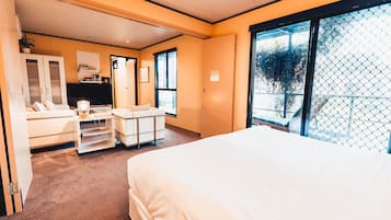 标准公寓, 1 间卧室, 无烟房 (Spa Suite (Dundas)) | 熨斗/熨衣板、婴儿床、免费 WiFi、床单