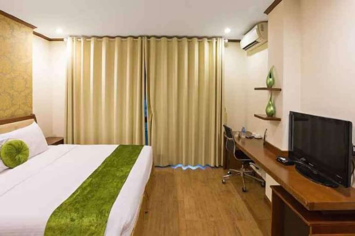 1 bedroom, minibar, in-room safe, desk
