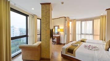 Phòng, phòng thông nhau | 1 phòng ngủ, minibar, két bảo mật tại phòng, bàn