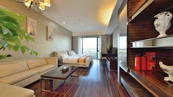 Executive Suite with Three Beds