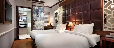 Classic Double or Twin Room | 1 bedroom, minibar, in-room safe, desk