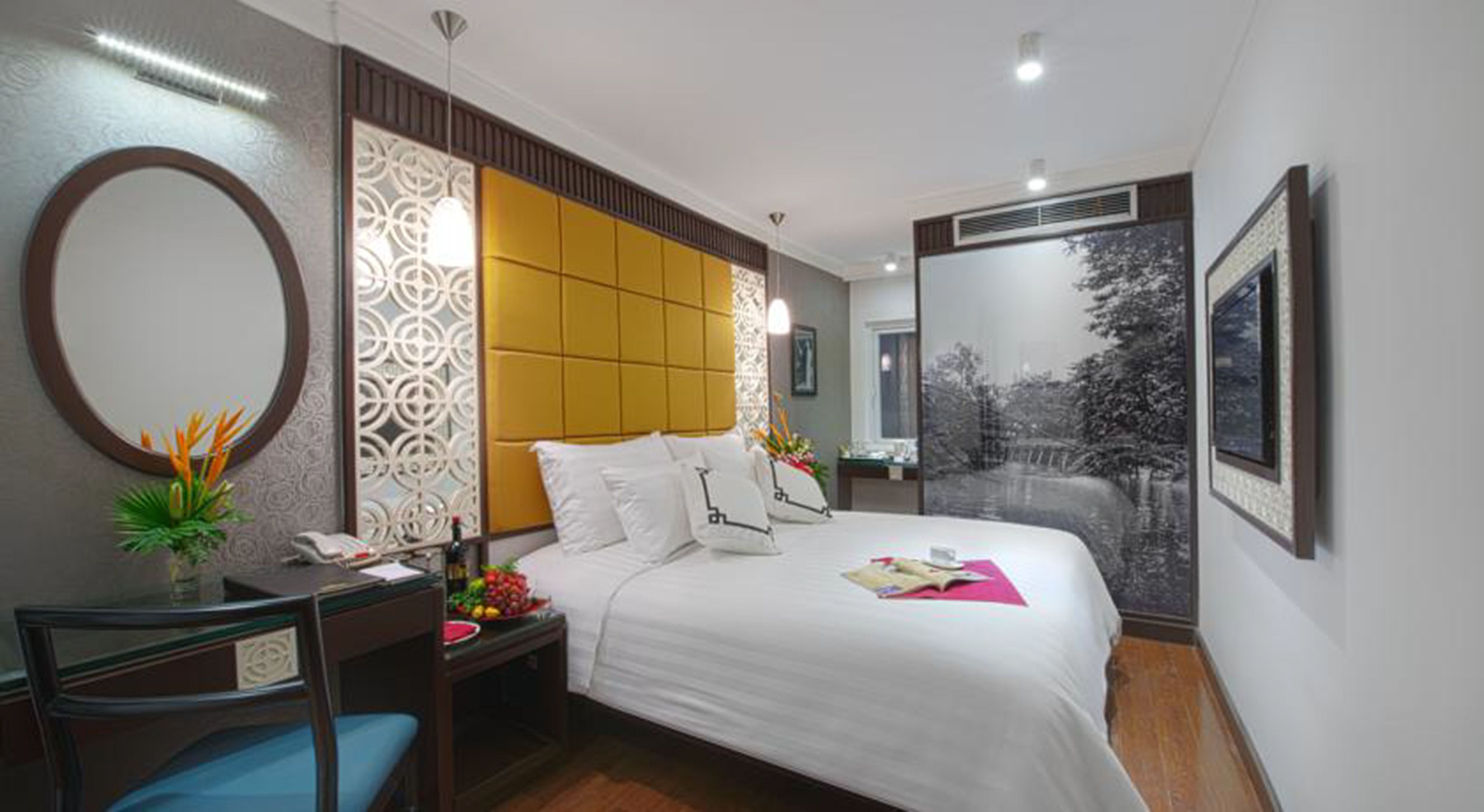 classic double or twin room | minibar, in-room safe, desk, blackout curtains