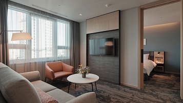 Down duvets, minibar, in-room safe, blackout curtains