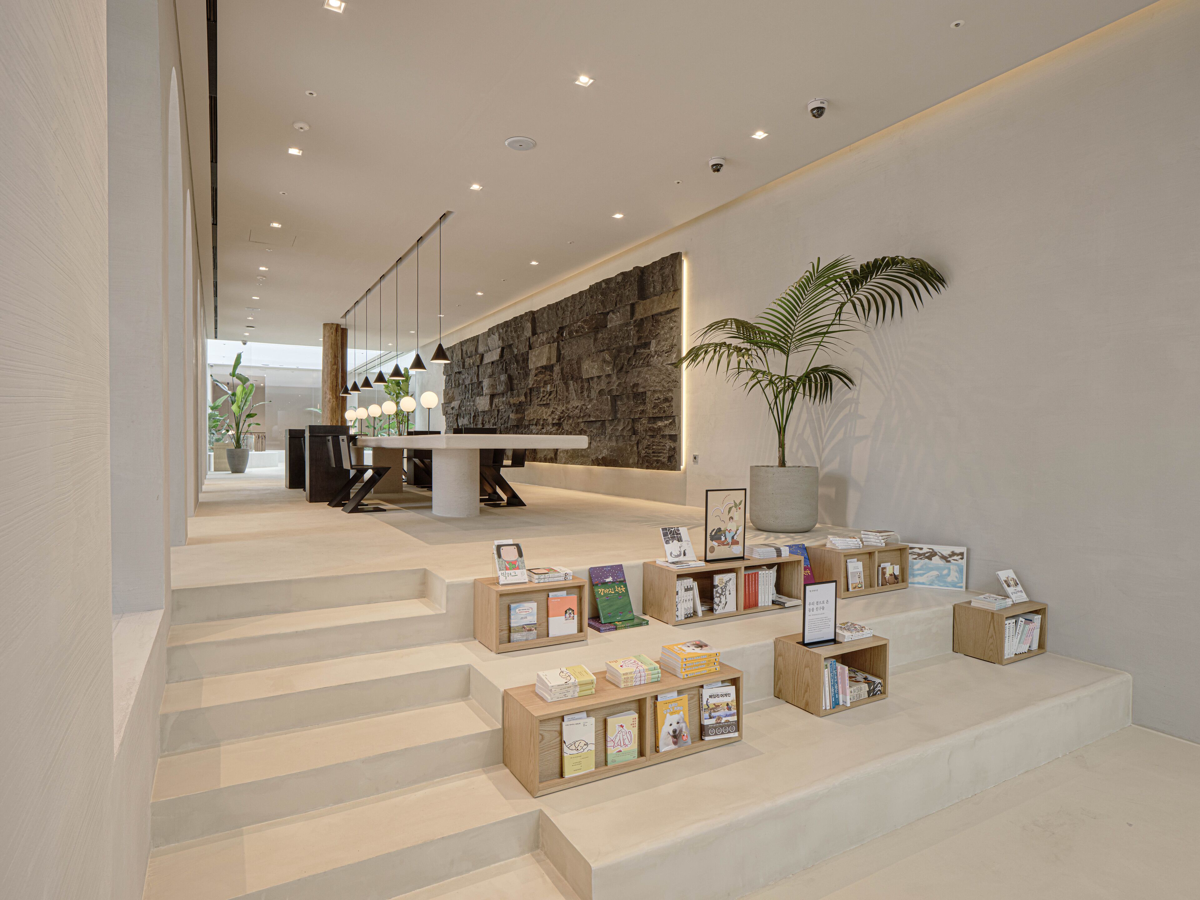 pet-friendly amenities