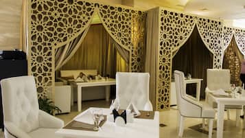 Daily buffet breakfast (QAR 35 per person)