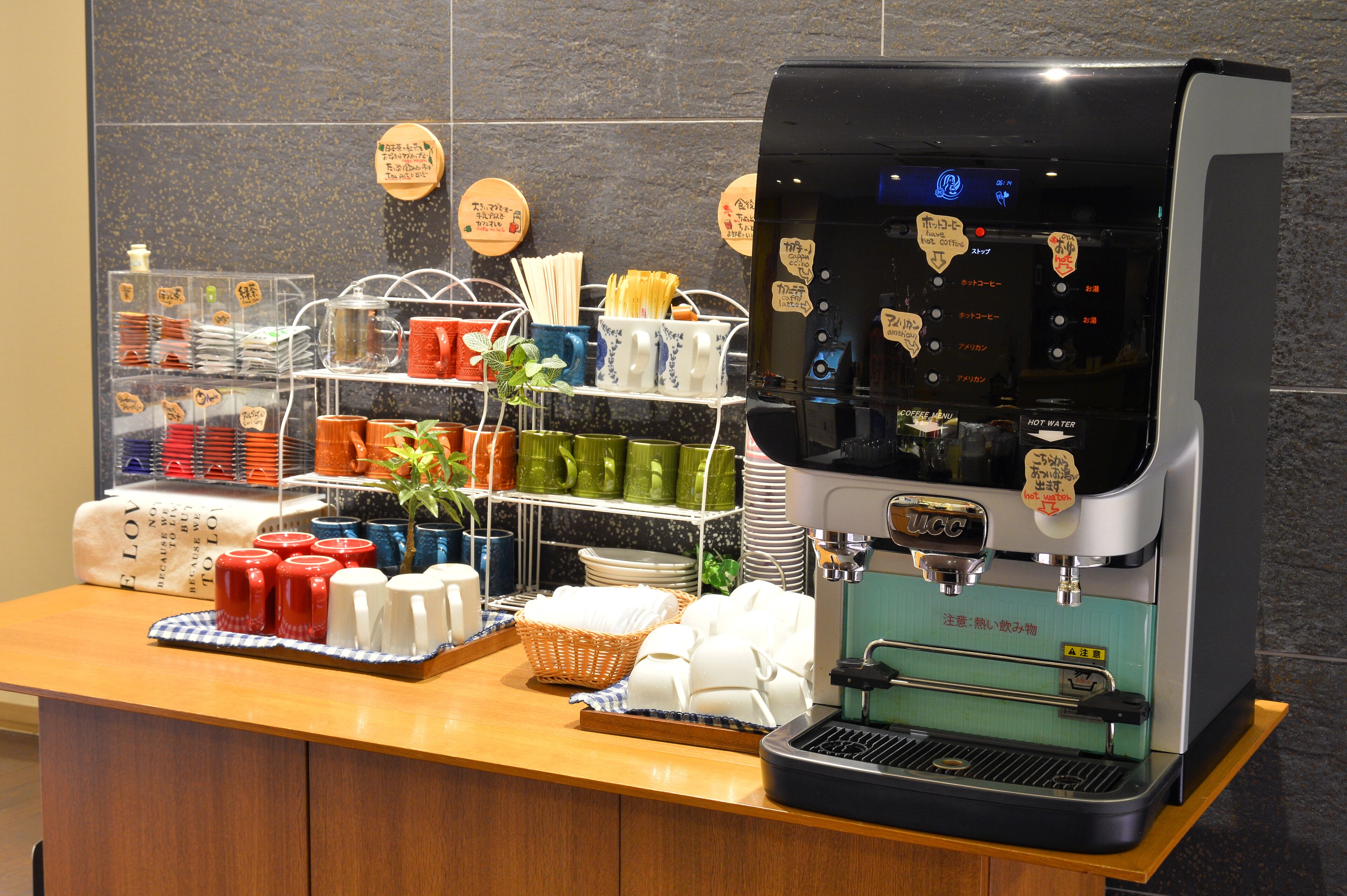 daily buffet breakfast (jpy 1400 per person)