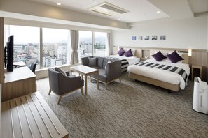Deluxe Twin Room, Non Smoking (Adult Room Occupancy 4 People) | In-room safe, desk, blackout curtains, iron/ironing board - HOTEL MYSTAYS Hakodate Goryokaku (Hakodate)