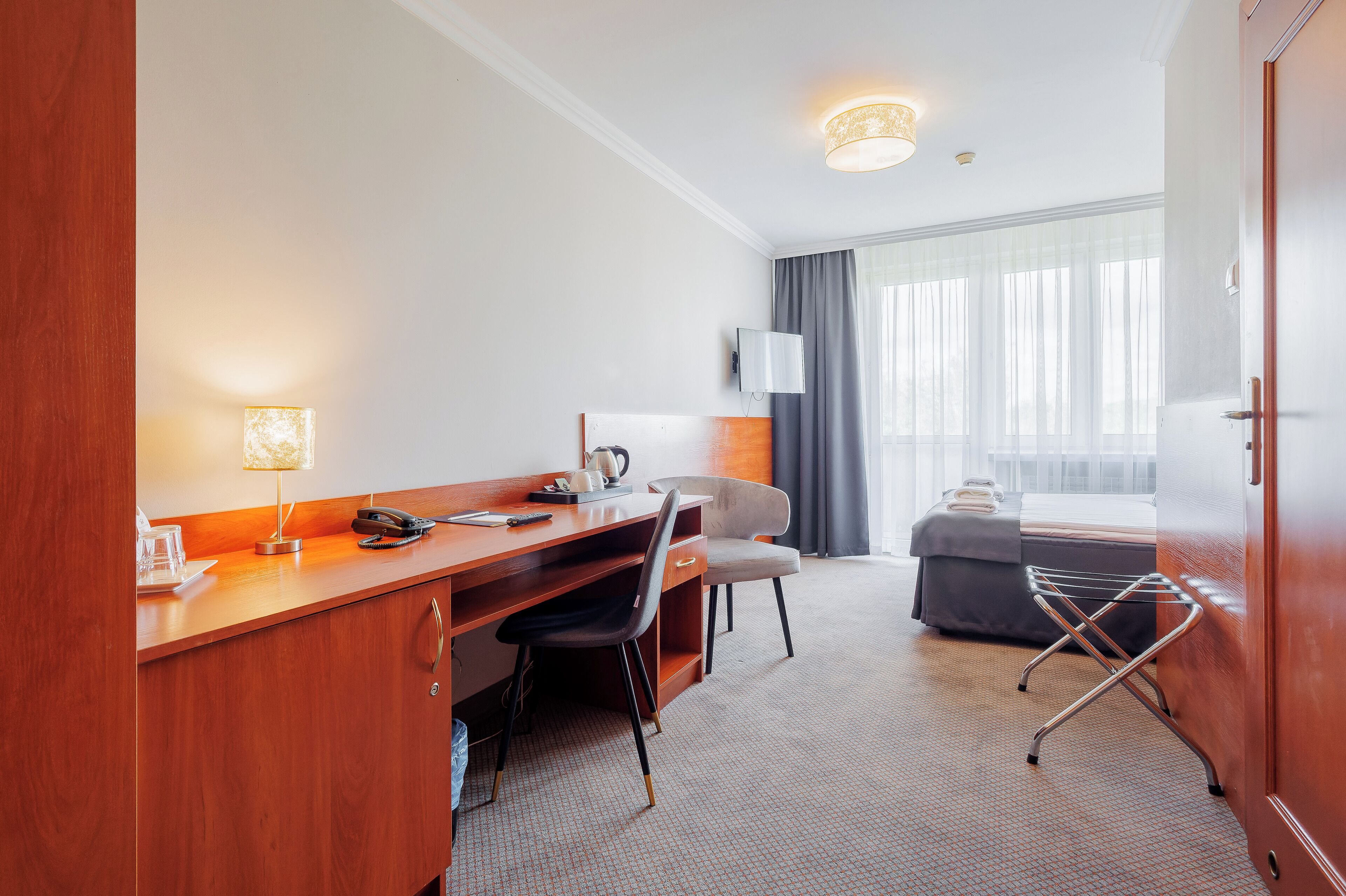 classic room, 1 double or 2 single beds | hypo-allergenic bedding, individually decorated, desk, laptop workspace