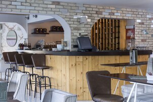 Bar (en la propiedad)