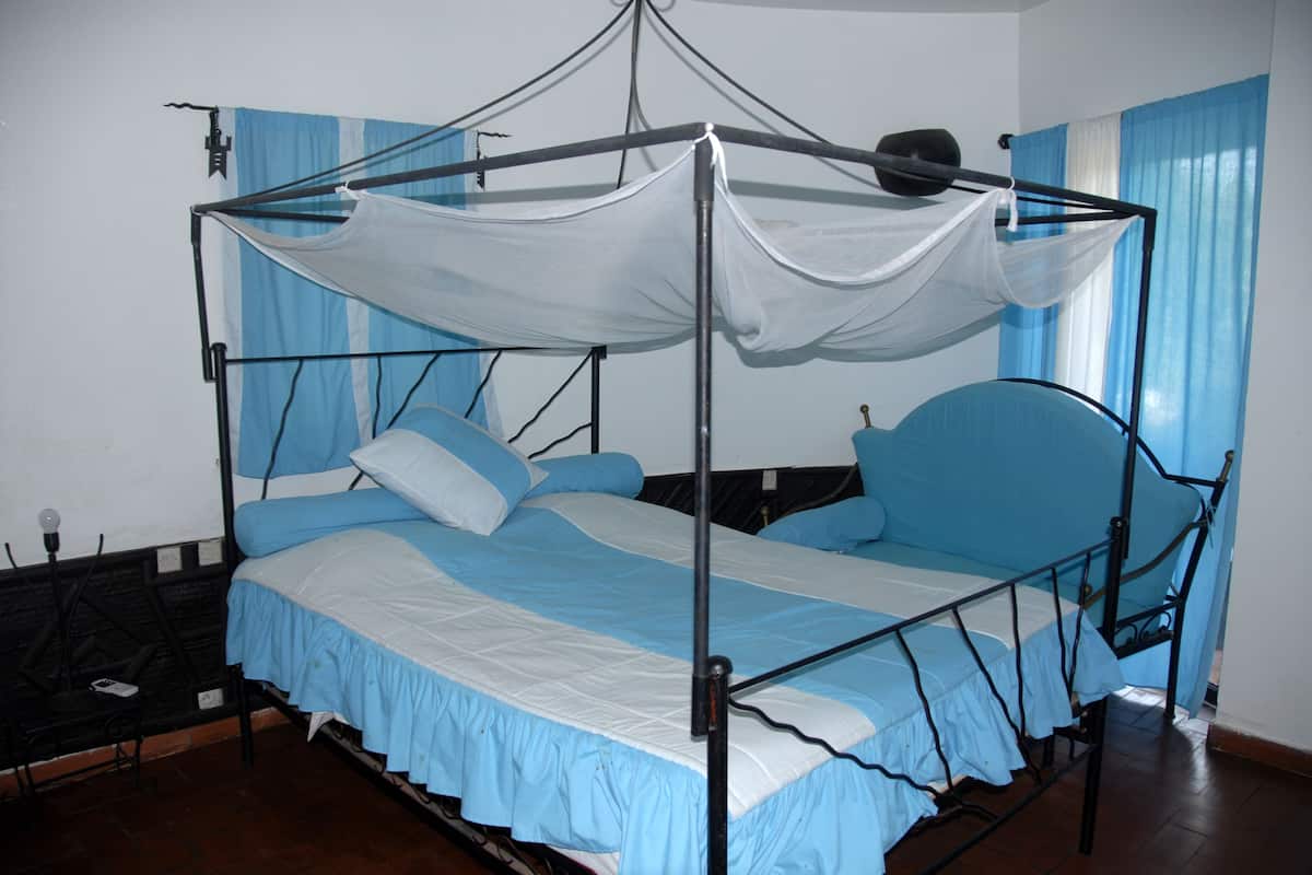 Camera Standard | Biancheria da letto di alta qualità, materassi Tempur-Pedic
