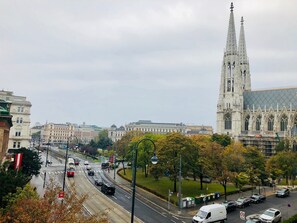 Superior driepersoonskamer, balkon | Uitzicht vanaf balkon