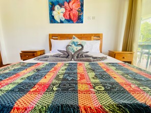 Apartment, 2 Schlafzimmer | 1 Schlafzimmer, Pillowtop-Betten, Zimmersafe, individuell eingerichtet
