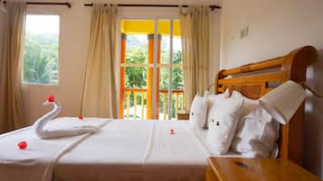 1 chambre, surmatelas, coffres-forts dans les chambres
