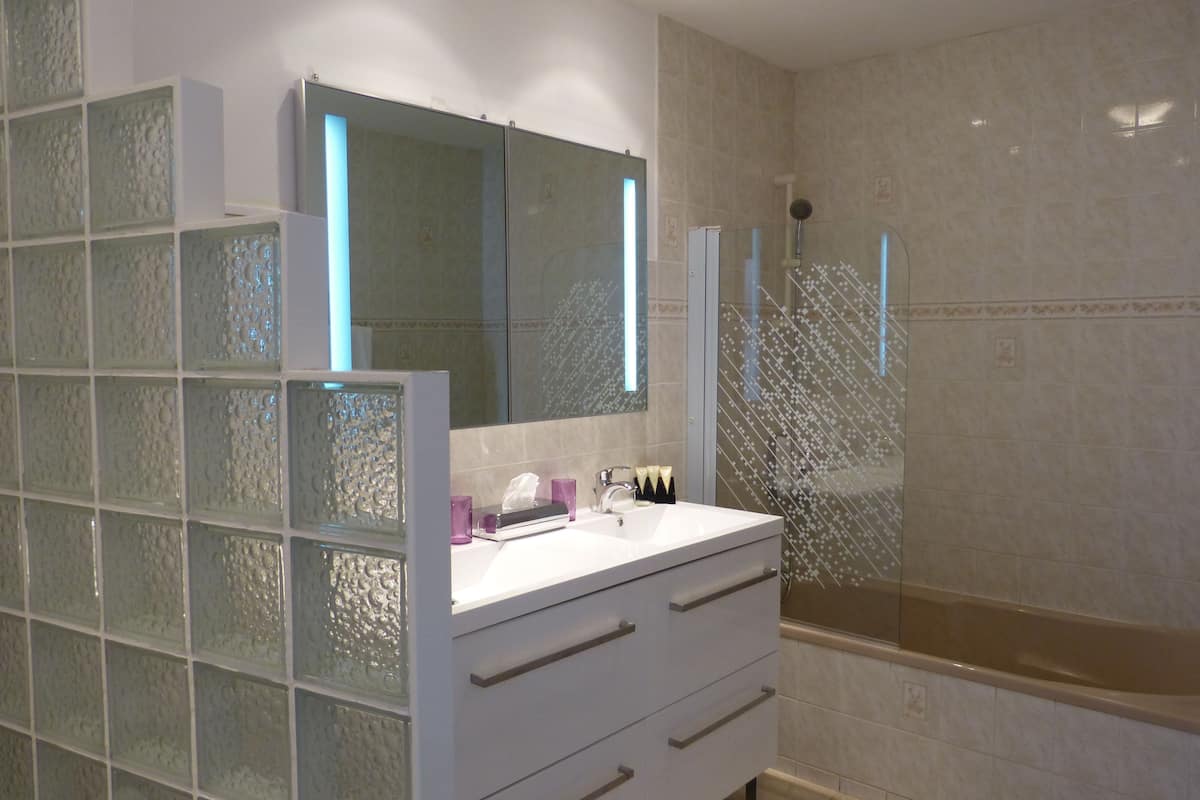 free toiletries, hair dryer, towels